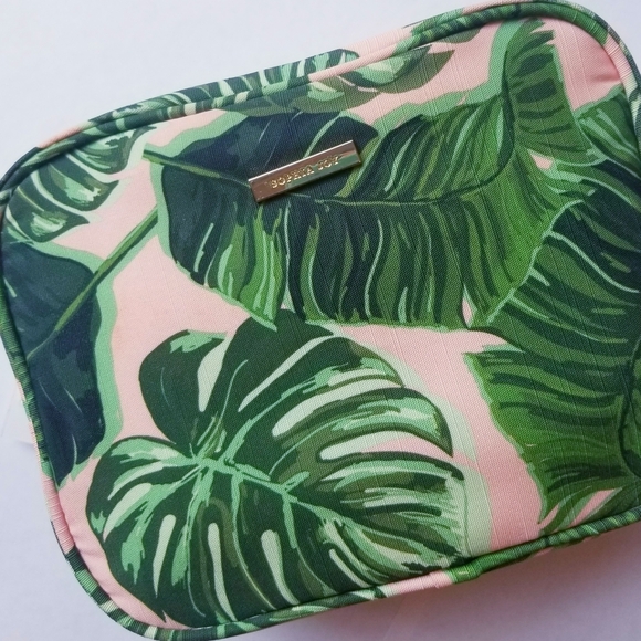 ❗Beverly Hills Hotel Style Pink and Green Palm Leaves Canvas Travel Case❗ - Picture 1 of 4